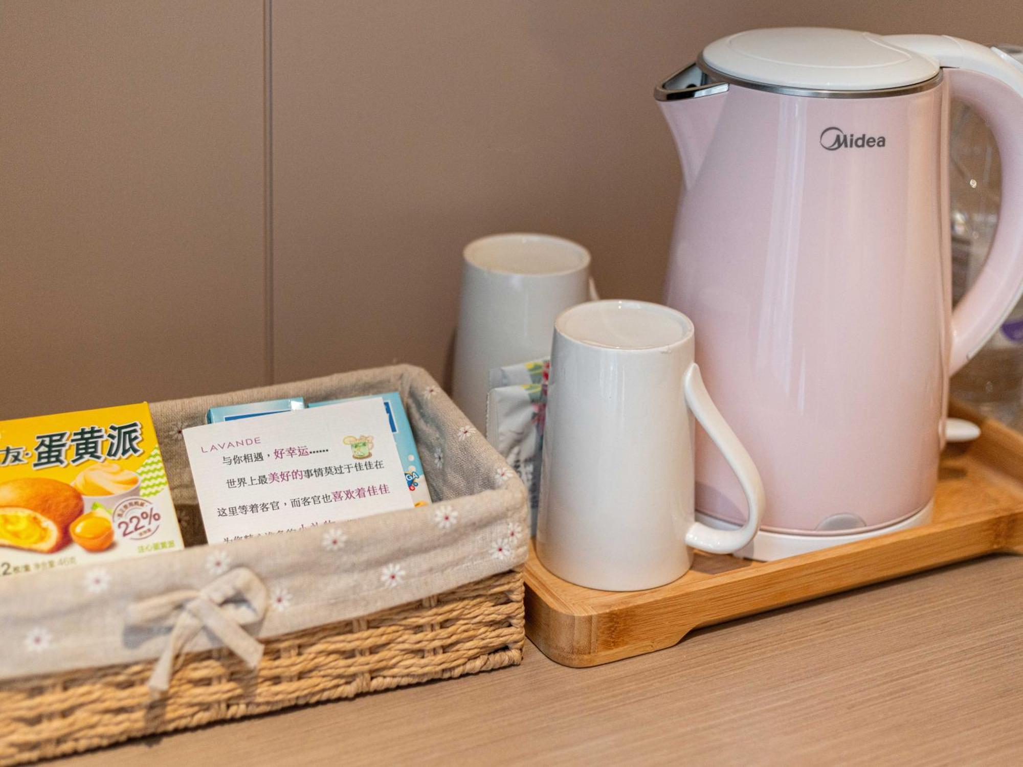 Lavande International Hotel Guangzhou Taikoo Hui Square Shipaiqiao Metro Station Branch - Free Shuttle Bus To Canton Fair Complex During Canton Fair Period & Free Vpn Internet Access Zewnętrze zdjęcie