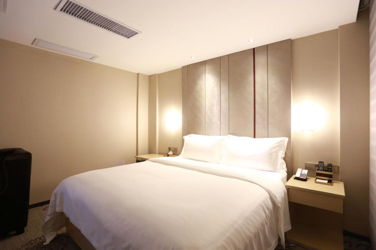 Lavande International Hotel Guangzhou Taikoo Hui Square Shipaiqiao Metro Station Branch - Free Shuttle Bus To Canton Fair Complex During Canton Fair Period & Free Vpn Internet Access Zewnętrze zdjęcie