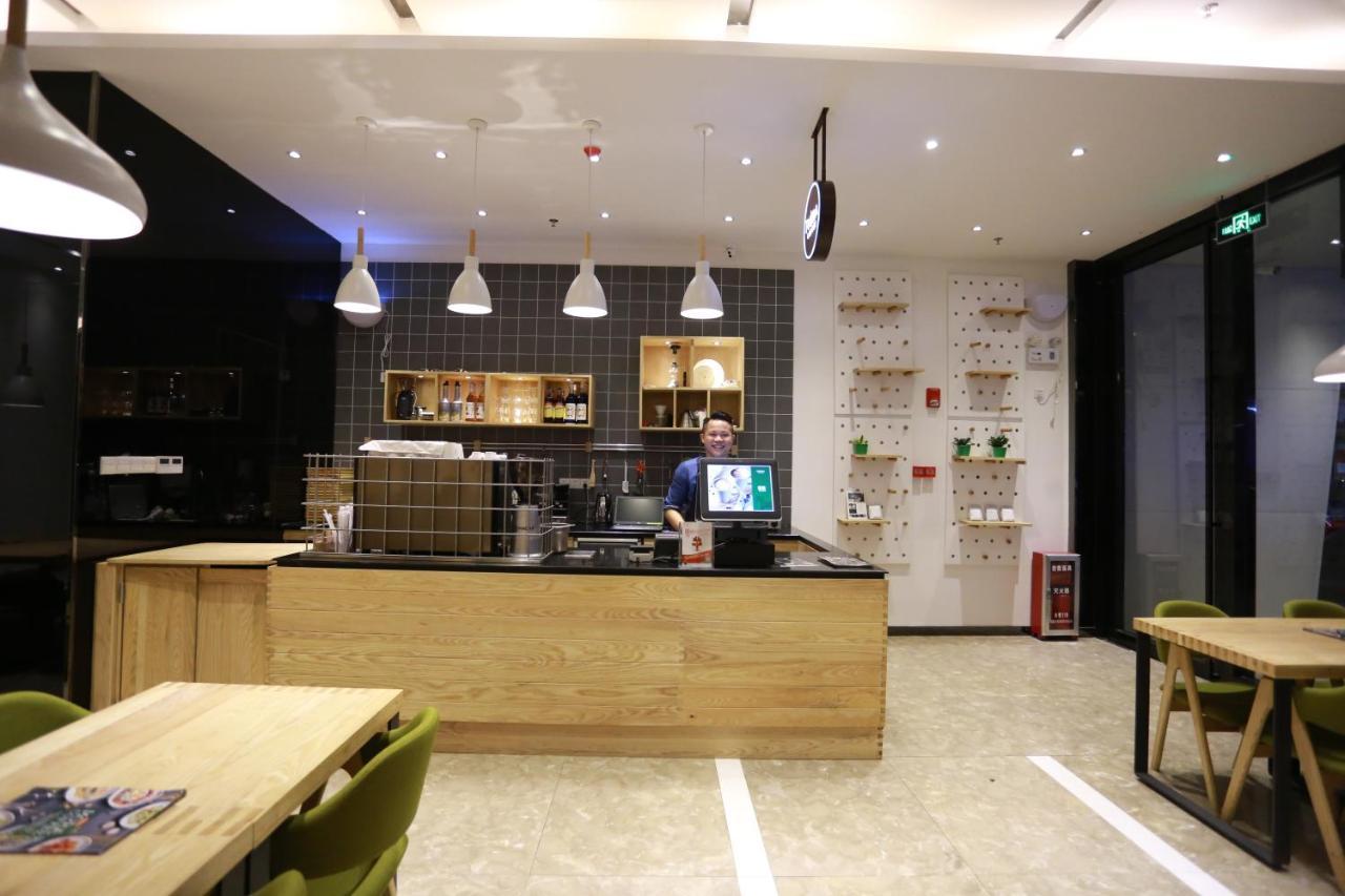Lavande International Hotel Guangzhou Taikoo Hui Square Shipaiqiao Metro Station Branch - Free Shuttle Bus To Canton Fair Complex During Canton Fair Period & Free Vpn Internet Access Zewnętrze zdjęcie